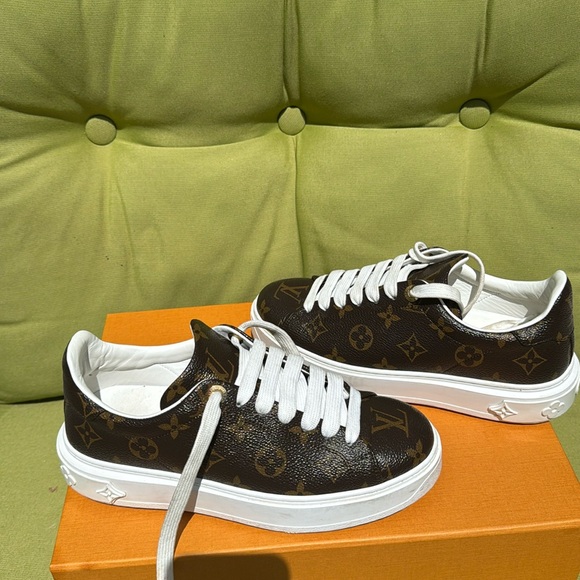 Louis Vuitton Time-Out Sneakers / Gently used. - Picture 2 of 6